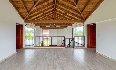 Casa de 3 dormitorios con pileta vista al golf