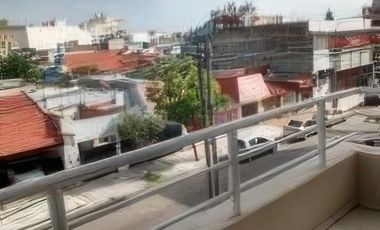 Casa en venta - 1 Dormitorio 1 Baño - 47Mts2 - Lanús