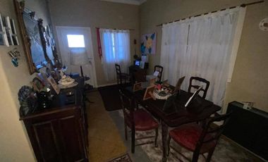 Casa en venta - 3 Dormitorios 2 Baños - Ayacucho