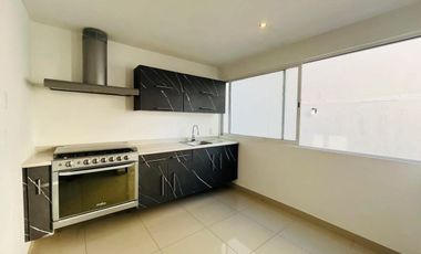 RENTA CASA EN LOMAS DE ANGELOPOLIS 2, PUEBLA