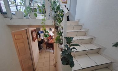 CASA EN LOS OLIVOS AV. ARROYO SECO