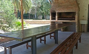 Casa en venta - 2 Dormitorios 1 Baño - Arturo Seguí