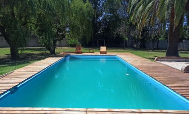 Casa en venta - 2 Dormitorios 1 Baño - Arturo Seguí