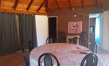 Casa en venta - 2 Dormitorios 1 Baño - Arturo Seguí