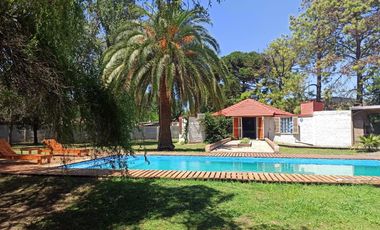 Casa en venta - 2 Dormitorios 1 Baño - Arturo Seguí