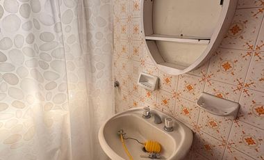 Casa en venta - 2 Dormitorios 1 Baño - La Matanza