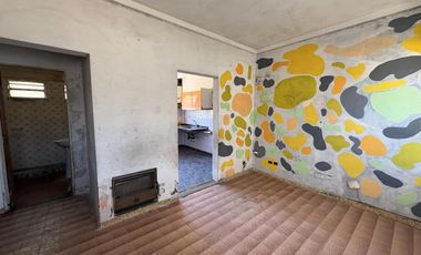 Casa en venta - 2 Dormitorios 1 Baño - La Matanza