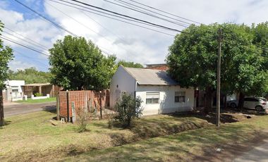 Casa en venta - 3 Dormitorios 2 Baños - Lima