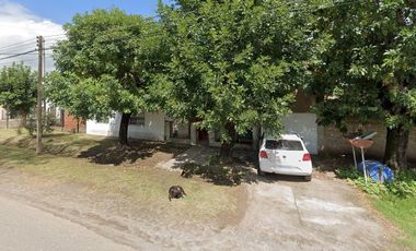 Casa en venta - 3 Dormitorios 2 Baños - Lima