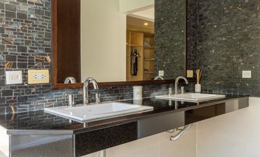 CASA CON PILETA EN VENTA EN BARRIO SAN RAFAEL