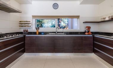 CASA CON PILETA EN VENTA EN BARRIO SAN RAFAEL