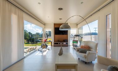 CASA CON PILETA EN VENTA EN BARRIO SAN RAFAEL