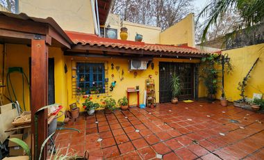 Casa de 3 dormitorios con cochera y de oportunidad en Echesortu