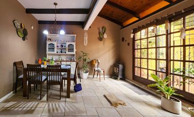 Casa de 3 dormitorios con cochera y de oportunidad en Echesortu