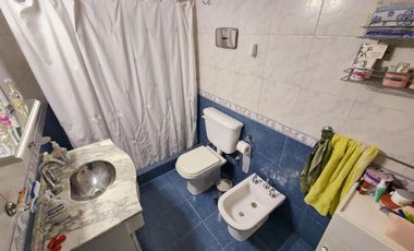 Casa de 3 dormitorios con cochera y de oportunidad en Echesortu