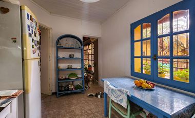 Casa de 3 dormitorios con cochera y de oportunidad en Echesortu