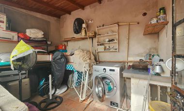 Casa de 3 dormitorios con cochera y de oportunidad en Echesortu