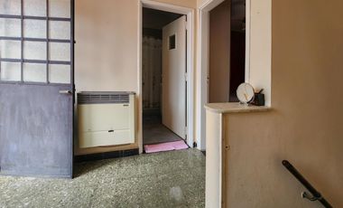 Casa de 3 dormitorios con cochera y de oportunidad en Echesortu