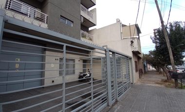 Depto 2 Ambientes En Alquiler Larrea 1800 Ramos Mejia