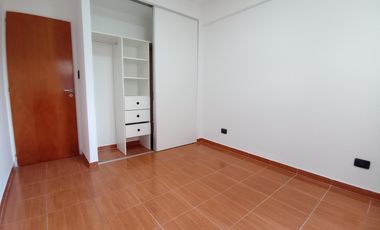 Depto 2 Ambientes En Alquiler Larrea 1800 Ramos Mejia