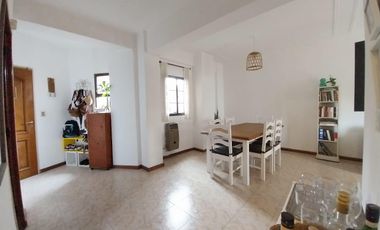 Venta Departamento 3 dormitorios en Crisostomo Alvarez al 1000