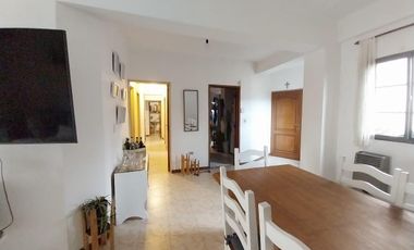 Venta Departamento 3 dormitorios en Crisostomo Alvarez al 1000