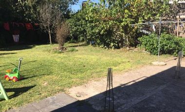 Casa en amplio lote
