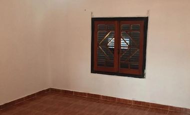 Casa en venta - 6 Dormitorios 3 Baños - Cochera - 278Mts2 - General Pueyrredón, Córdoba