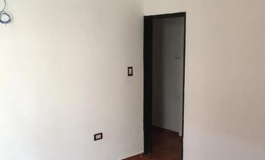 Casa en venta - 6 Dormitorios 3 Baños - Cochera - 278Mts2 - General Pueyrredón, Córdoba