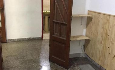 Casa en venta - 6 Dormitorios 3 Baños - Cochera - 278Mts2 - General Pueyrredón, Córdoba