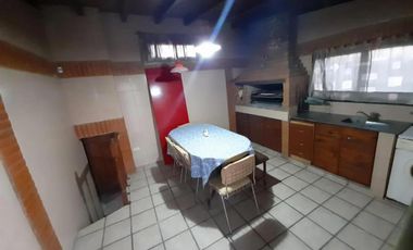 Casa en venta - 6 Dormitorios 3 Baños - Cochera - 278Mts2 - General Pueyrredón, Córdoba