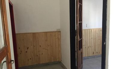 Casa en venta - 6 Dormitorios 3 Baños - Cochera - 278Mts2 - General Pueyrredón, Córdoba