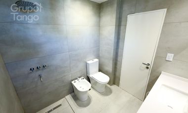 Venta Departamento Piso Belgrano Tres Ambientes Balcón Aterrazado Frente Cochera APTO CREDITO