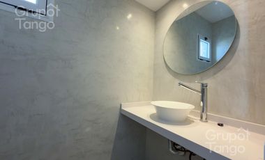 Venta Departamento Piso Belgrano Tres Ambientes Balcón Aterrazado Frente Cochera APTO CREDITO