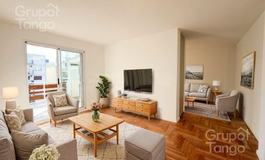 Venta Departamento Piso Belgrano Tres Ambientes Balcón Aterrazado Frente Cochera APTO CREDITO