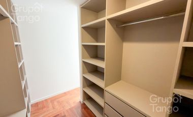 Venta Departamento Piso Belgrano Tres Ambientes Balcón Aterrazado Frente Cochera APTO CREDITO