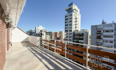 Venta Departamento Piso Belgrano Tres Ambientes Balcón Aterrazado Frente Cochera APTO CREDITO
