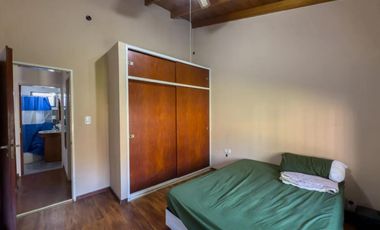 Casa en venta - 4 Dormitorios 2 Baños - City Bell