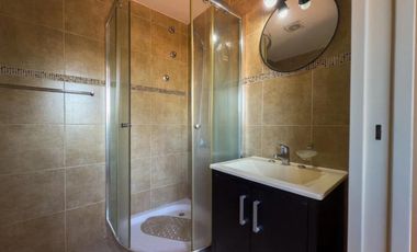 Casa en venta - 4 Dormitorios 2 Baños - City Bell