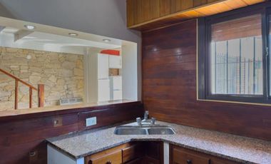 Casa en venta - 4 Dormitorios 2 Baños - City Bell