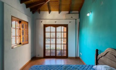 Casa en venta - 4 Dormitorios 2 Baños - City Bell