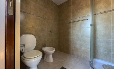 Casa en venta - 4 Dormitorios 2 Baños - City Bell