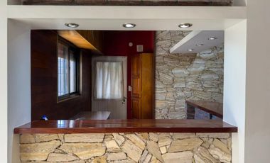 Casa en venta - 4 Dormitorios 2 Baños - City Bell