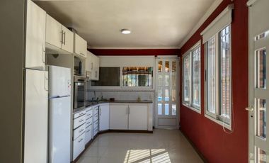 Casa en venta - 4 Dormitorios 2 Baños - City Bell