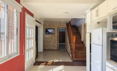 Casa en venta - 4 Dormitorios 2 Baños - City Bell