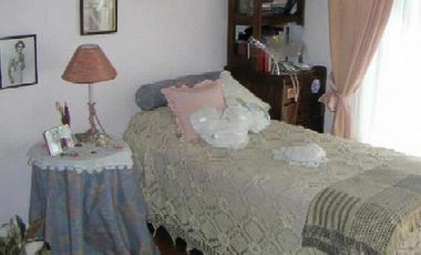 Casa en venta - 4 Dormitorios 4 Baños - Cochera - 412Mts2 - Quilmes Este