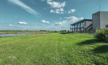 Terreno escriturado en Haras de Funes