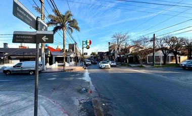 Local Comercial en Alquiler – Castelar Centro, Santa Rosa