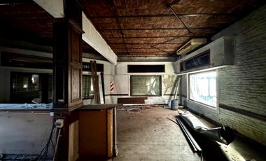 Local Comercial en Alquiler – Castelar Centro, Santa Rosa