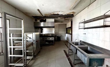 Local Comercial en Alquiler – Castelar Centro, Santa Rosa